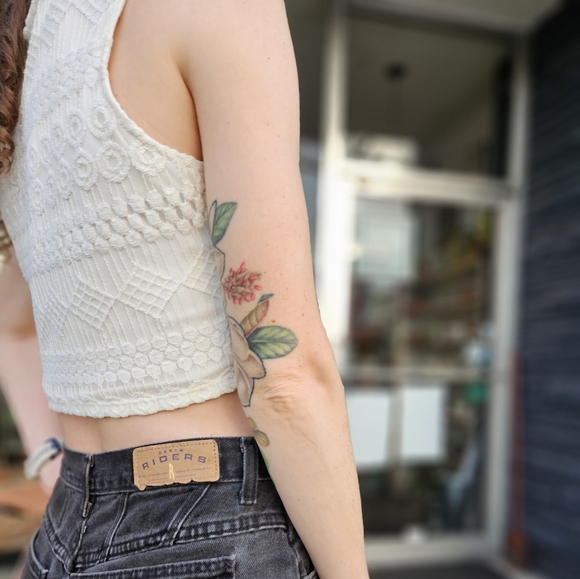 Lace Crop Top Size M - Picture 3 of 7